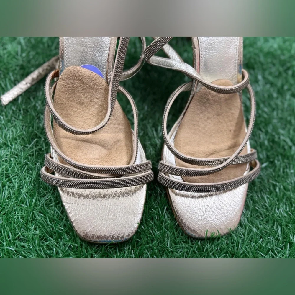 Adrianna Papell Gold Strappy‎ Women's Pumps Size 8.5